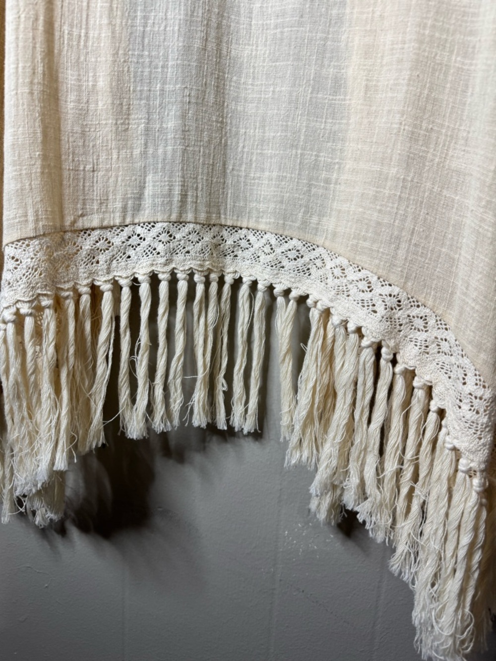 Ciel USA Cream-Colored Kimono Intricate Lace Detailing and Long Fringe Trim S/M - Picture 10 of 11